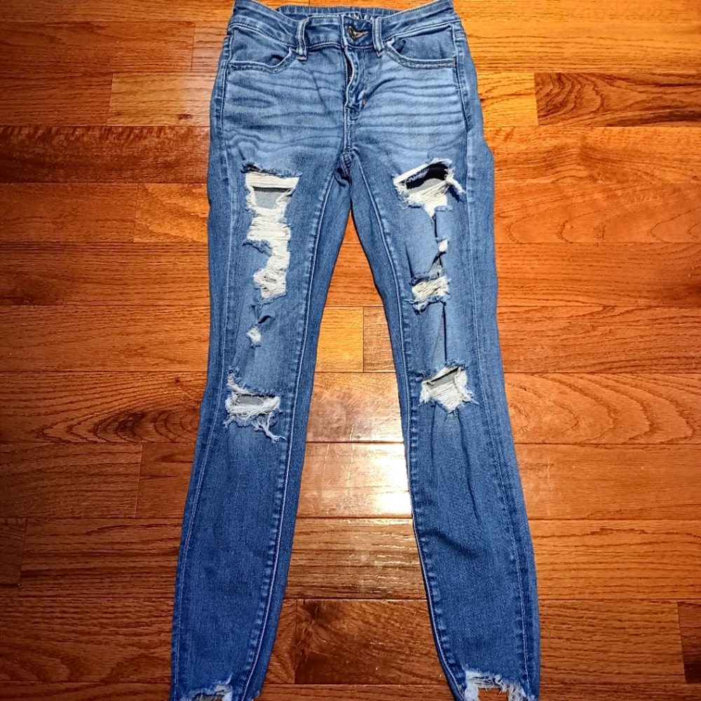 American Eagle Distressed Jean Pants